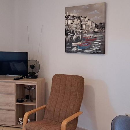 Apartment Jelka Malinska Extérieur photo