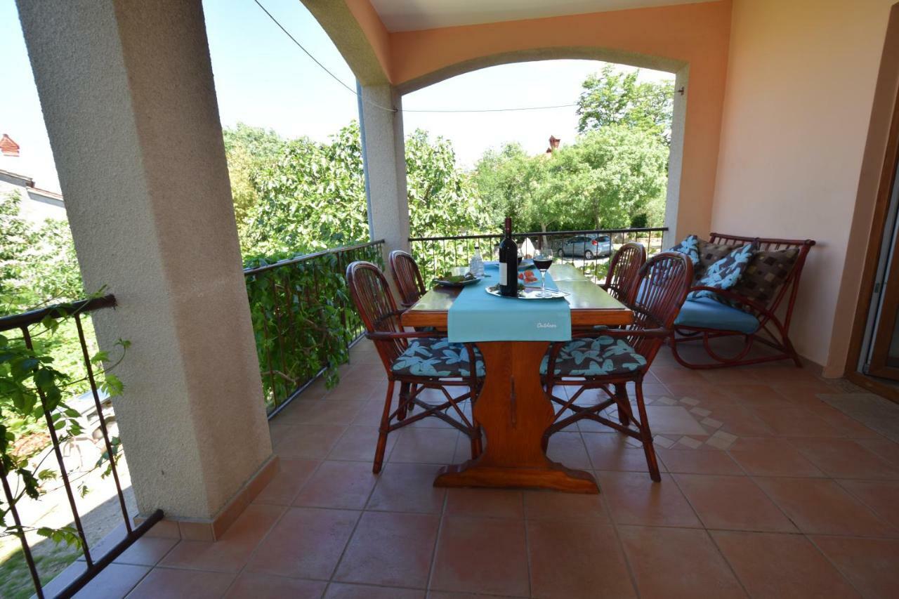 Apartment Jelka Malinska Extérieur photo